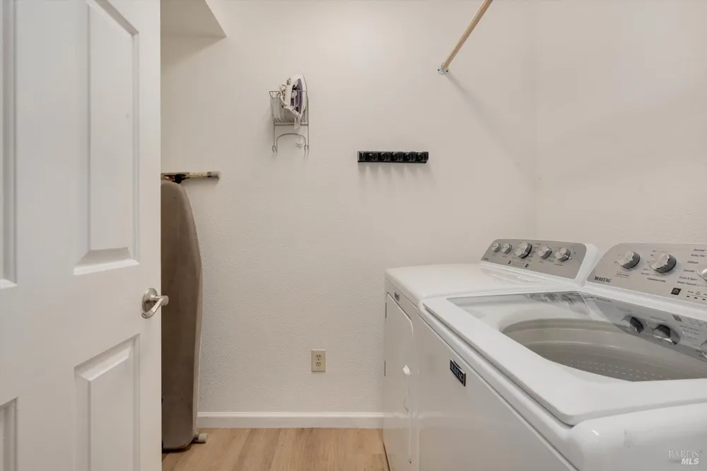 2008 Stonefield Lane Santa Rosa, CA 95403