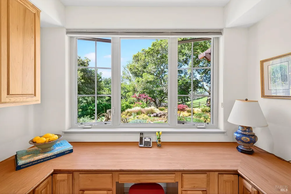 8373 Singing Hills Trail Santa Rosa, CA 95404