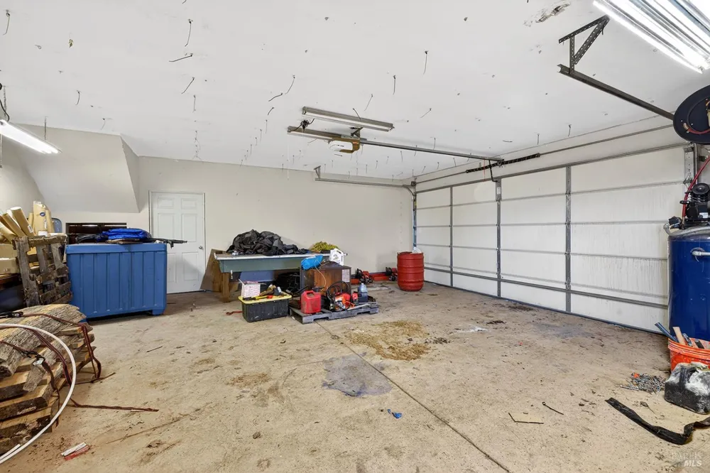 8373 Singing Hills Trail Santa Rosa, CA 95404