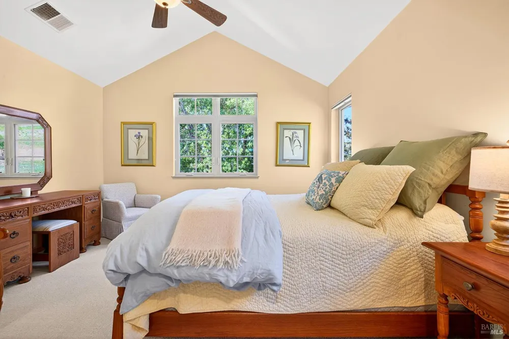 8373 Singing Hills Trail Santa Rosa, CA 95404