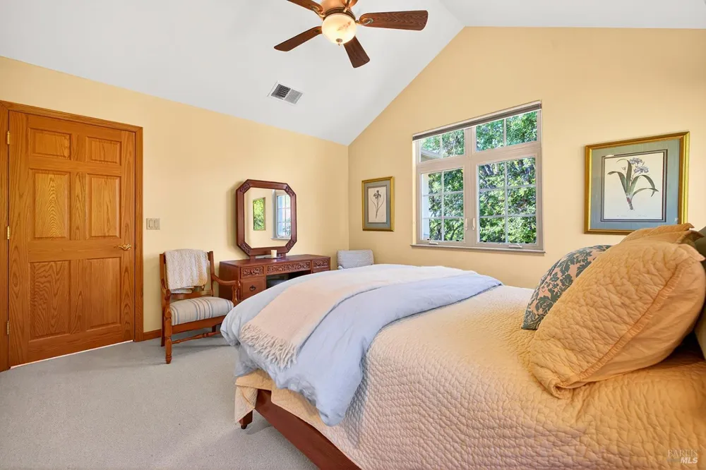 8373 Singing Hills Trail Santa Rosa, CA 95404