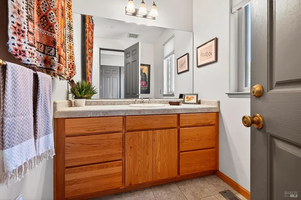 8373 Singing Hills Trail Santa Rosa, CA 95404