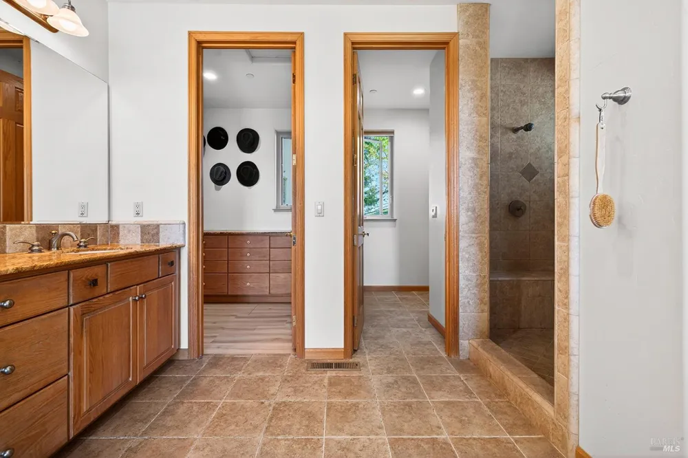 8373 Singing Hills Trail Santa Rosa, CA 95404
