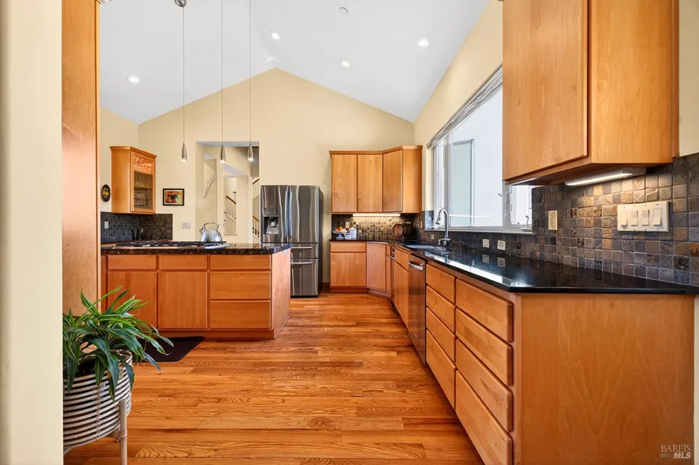8373 Singing Hills Trail Santa Rosa, CA 95404
