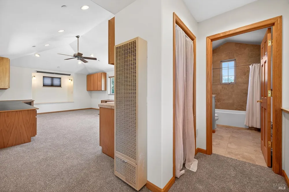 8373 Singing Hills Trail Santa Rosa, CA 95404