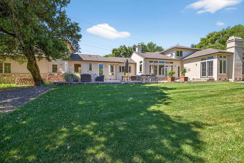 8373 Singing Hills Trail Santa Rosa, CA 95404