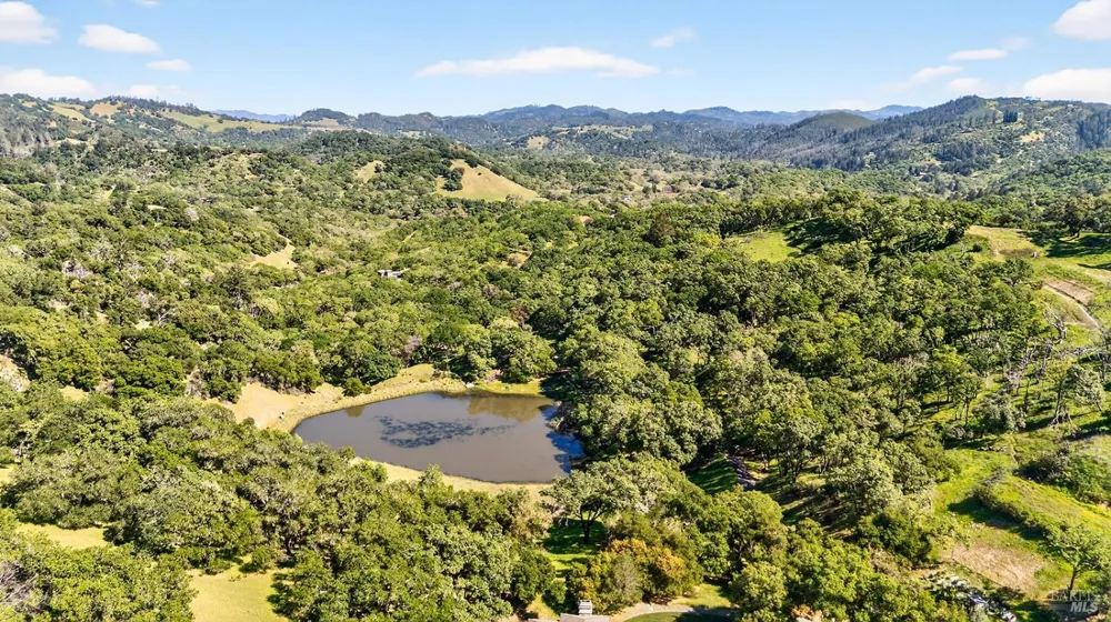 8373 Singing Hills Trail Santa Rosa, CA 95404