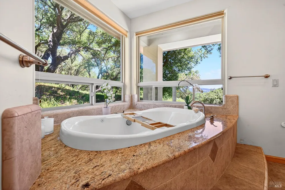 8373 Singing Hills Trail Santa Rosa, CA 95404
