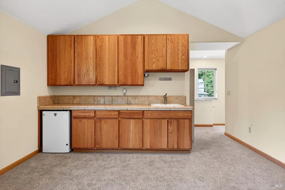 8373 Singing Hills Trail Santa Rosa, CA 95404