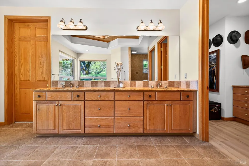 8373 Singing Hills Trail Santa Rosa, CA 95404