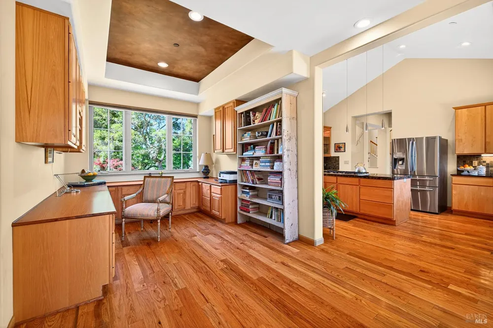 8373 Singing Hills Trail Santa Rosa, CA 95404