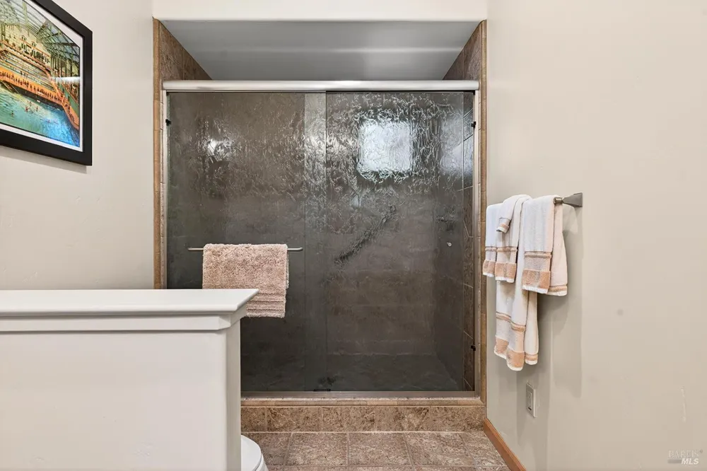 8373 Singing Hills Trail Santa Rosa, CA 95404