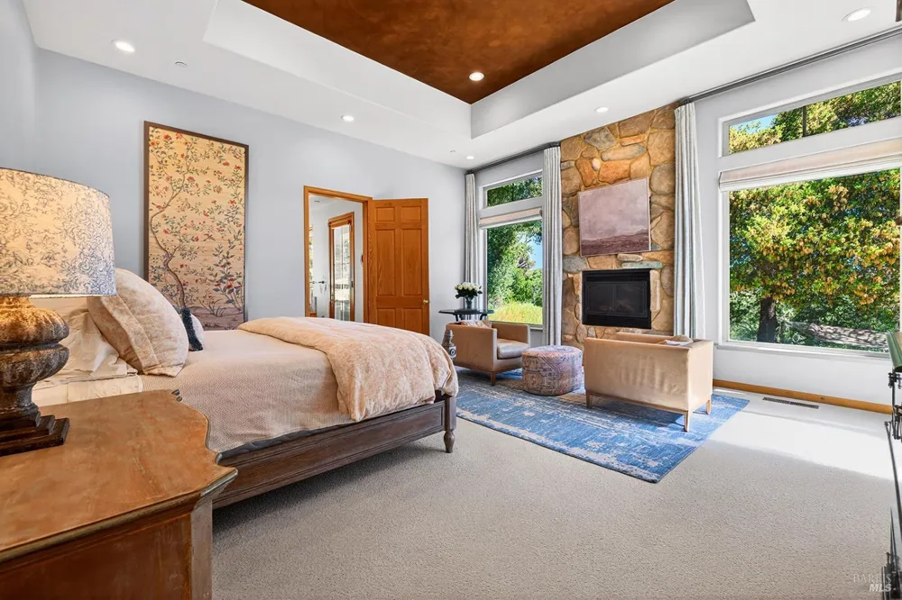 8373 Singing Hills Trail Santa Rosa, CA 95404