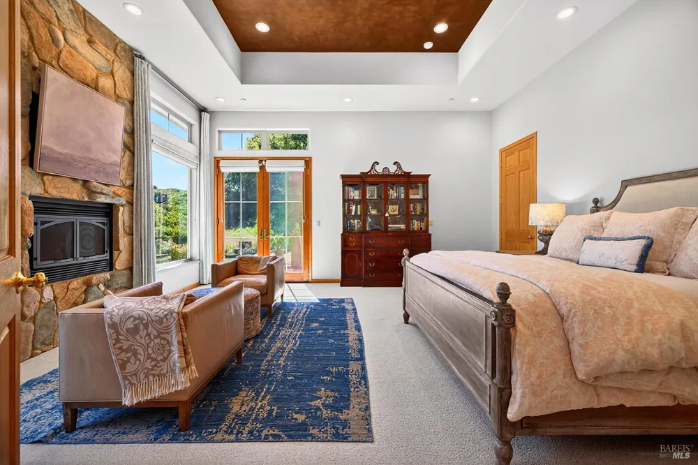 8373 Singing Hills Trail Santa Rosa, CA 95404