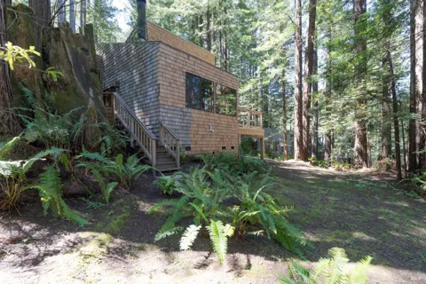 36437 East Ridge Road