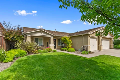 10057 Noyo Lane