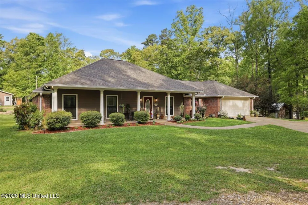 174 S Eagle Ridge Drive Florence, MS 39073