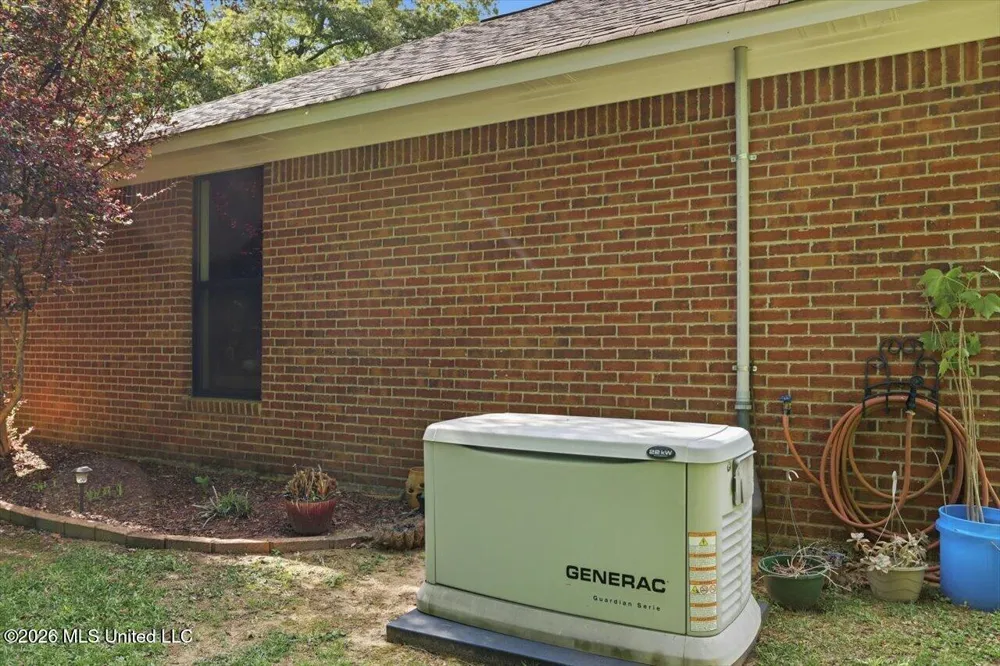 174 S Eagle Ridge Drive Florence, MS 39073