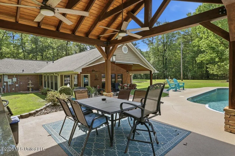 174 S Eagle Ridge Drive Florence, MS 39073