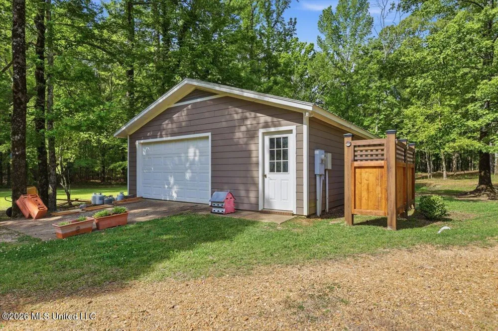174 S Eagle Ridge Drive Florence, MS 39073