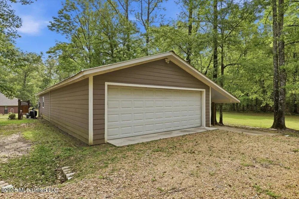 174 S Eagle Ridge Drive Florence, MS 39073