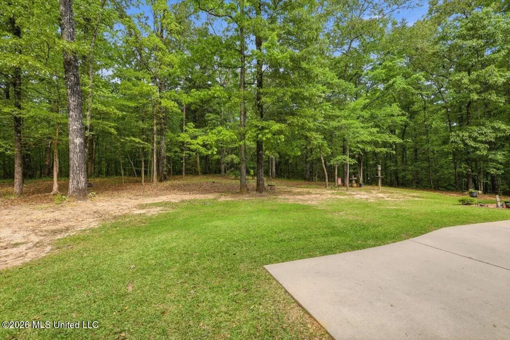 174 S Eagle Ridge Drive Florence, MS 39073