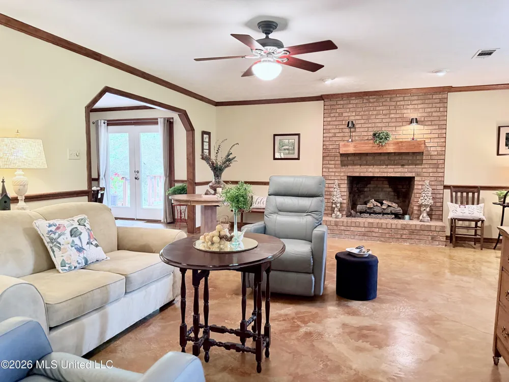 4503 Pine Lake Drive Terry, MS 39170