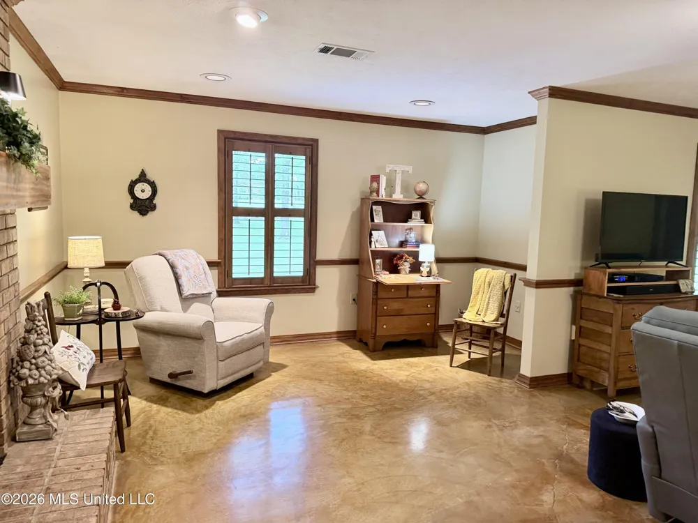 4503 Pine Lake Drive Terry, MS 39170