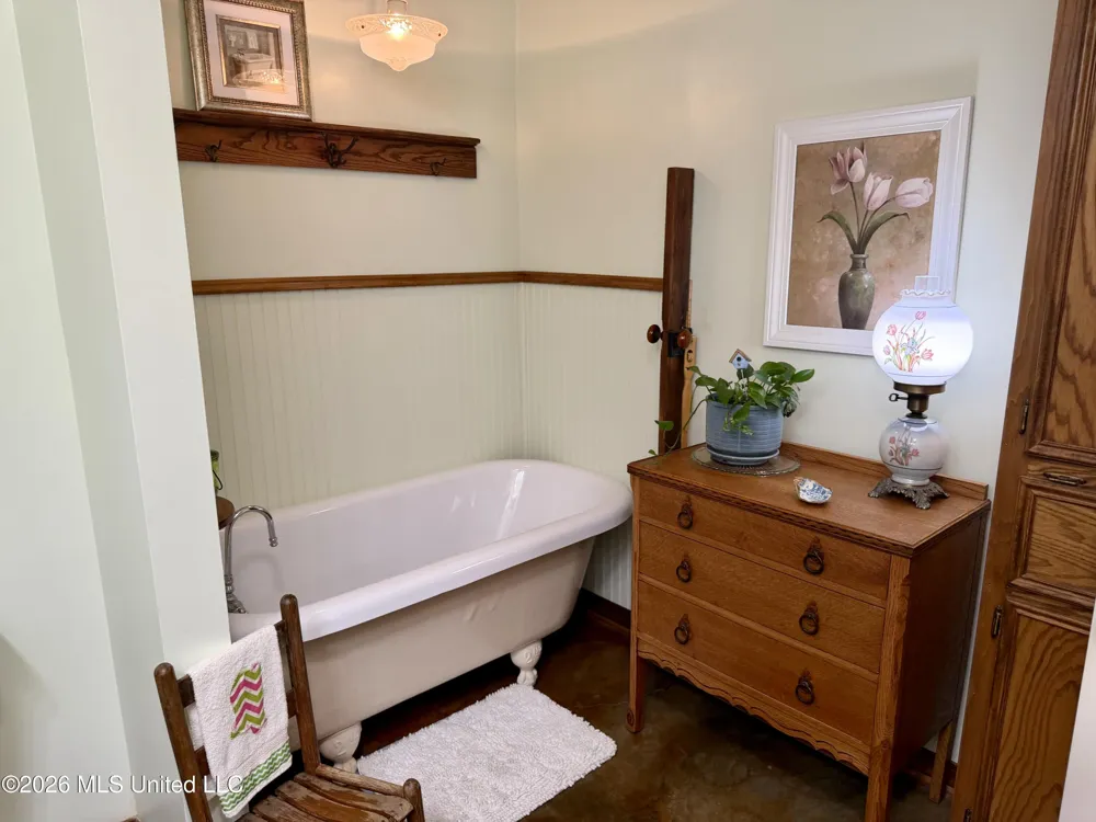 4503 Pine Lake Drive Terry, MS 39170
