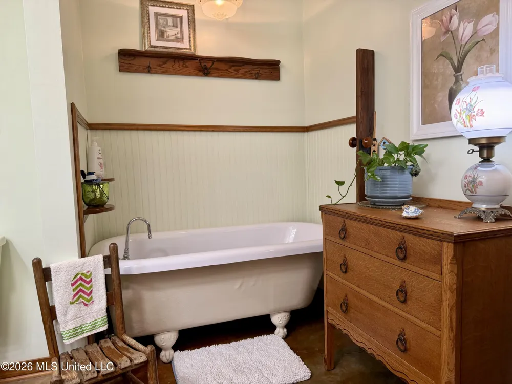 4503 Pine Lake Drive Terry, MS 39170