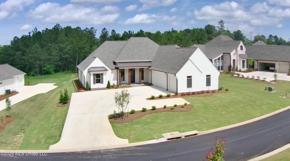 629 Big Valley Loop Flowood, MS 39232
