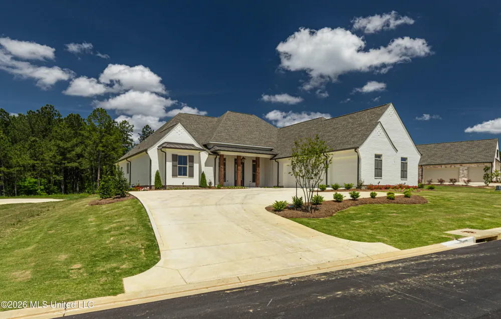629 Big Valley Loop Flowood, MS 39232