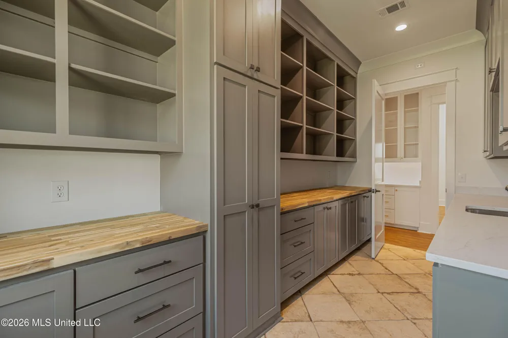 629 Big Valley Loop Flowood, MS 39232