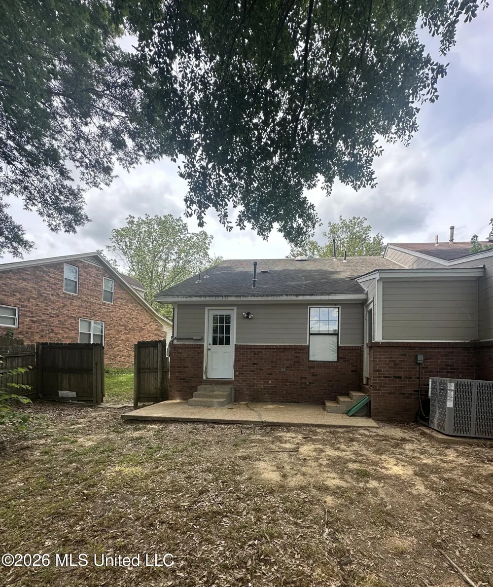 3245 Edenshire Lane Horn Lake, MS 38637