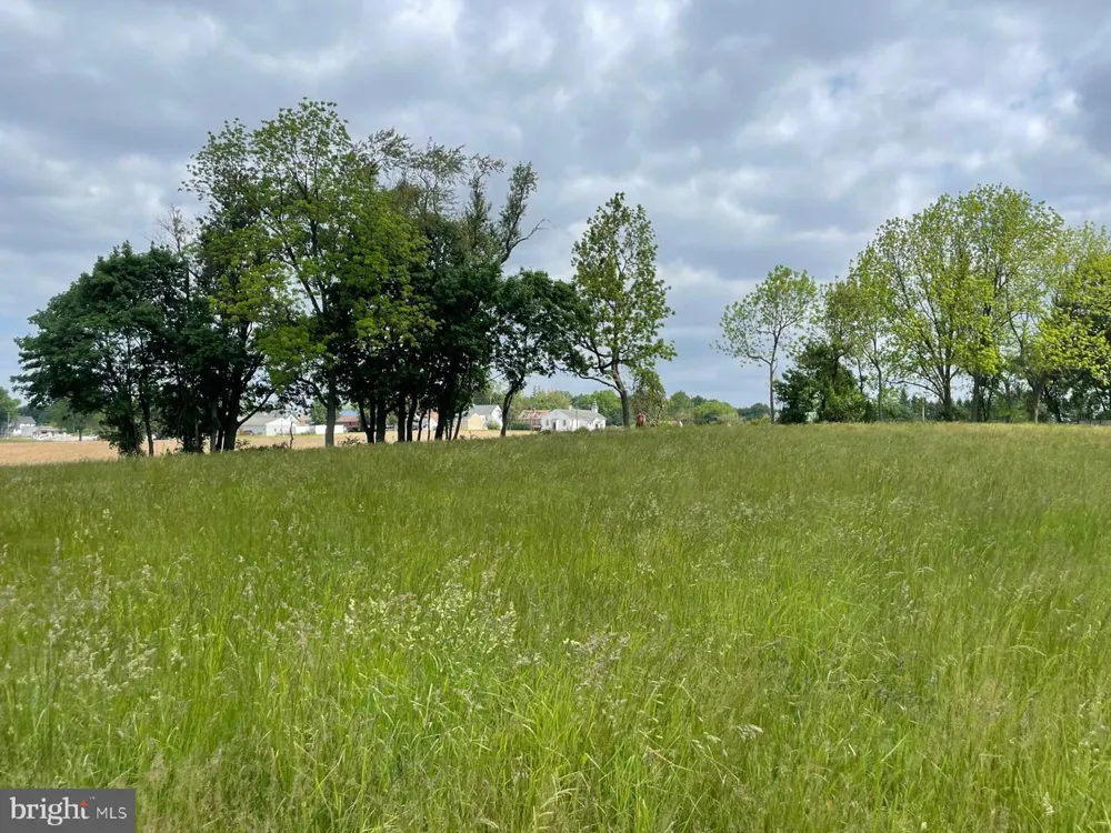81 PENWYCK LANE West Grove, PA 19390