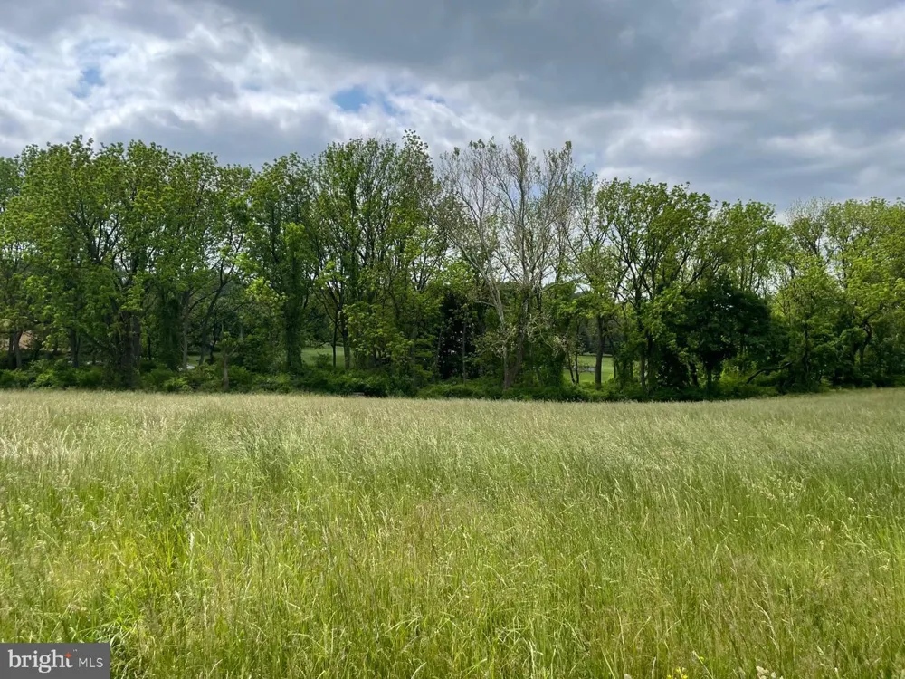 81 PENWYCK LANE West Grove, PA 19390