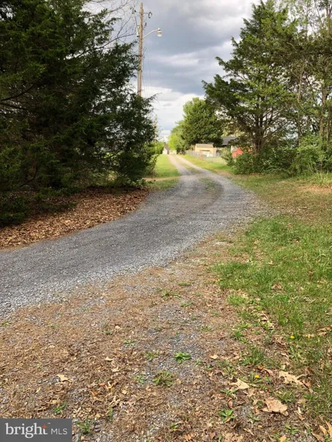 NADENBOUSCH LANE