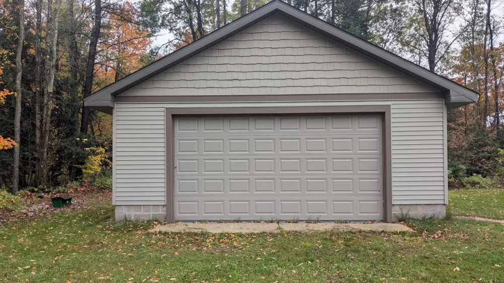 2256 Whitetail Drive Cadillac, MI 49601