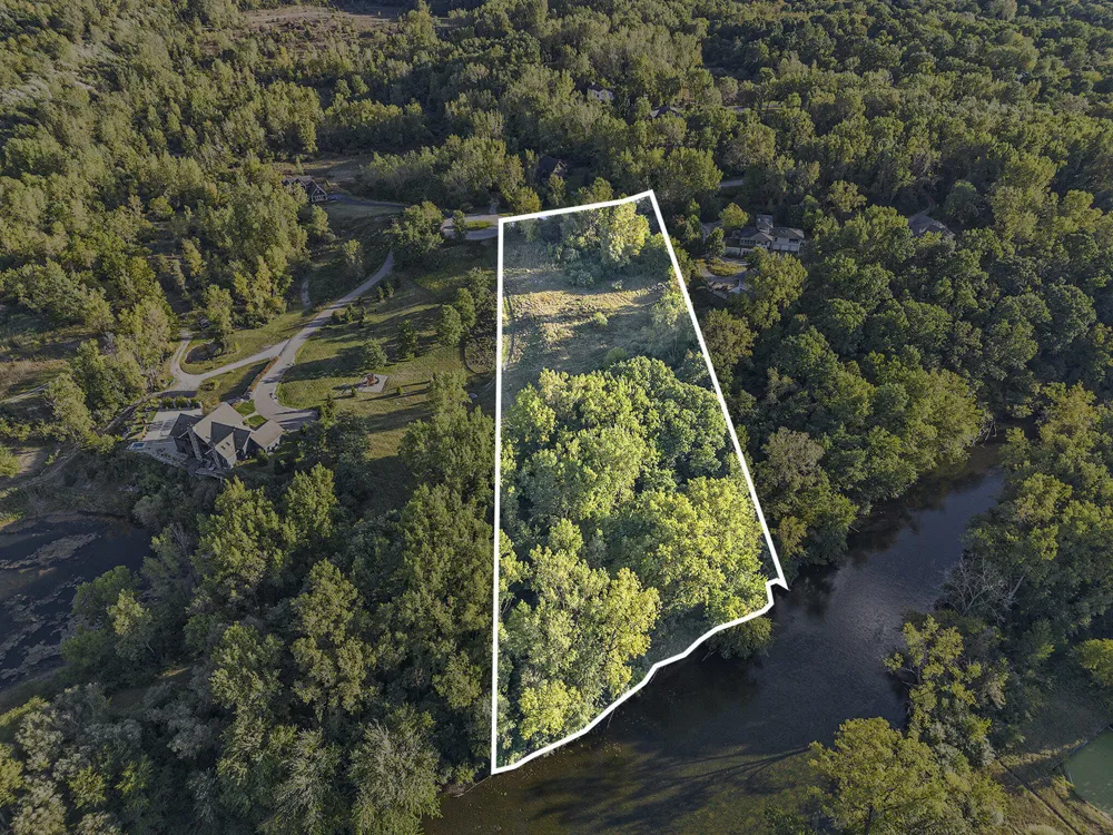 5326 River Ridge Lane Ann Arbor, MI 48103