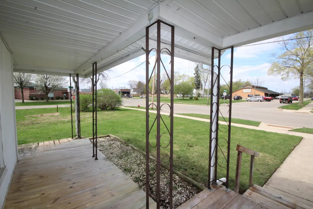 304 E Prairie Street Vicksburg, MI 49097