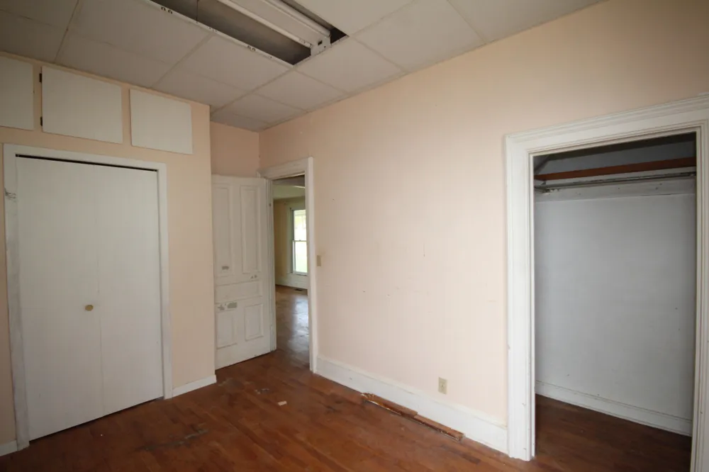 304 E Prairie Street Vicksburg, MI 49097