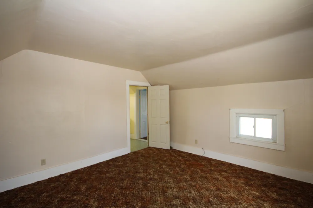 304 E Prairie Street Vicksburg, MI 49097