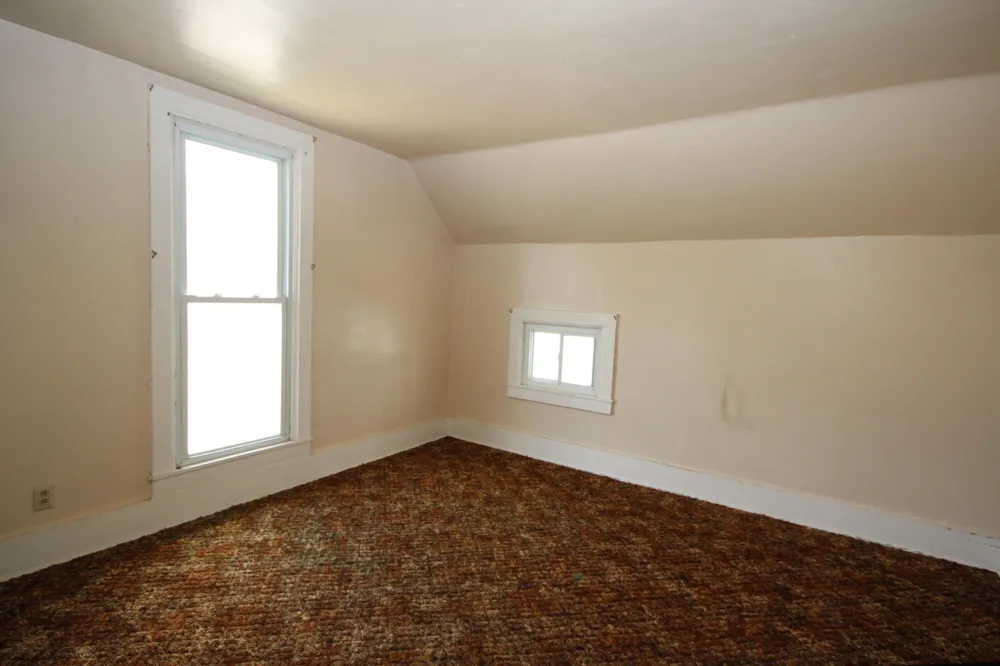 304 E Prairie Street Vicksburg, MI 49097