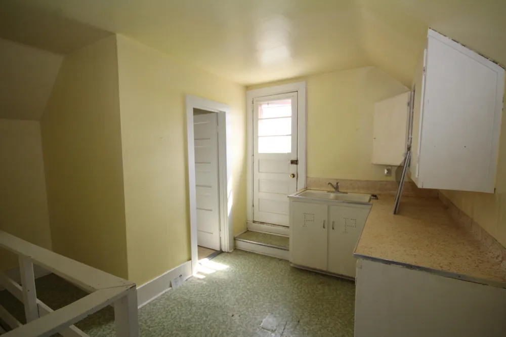 304 E Prairie Street Vicksburg, MI 49097
