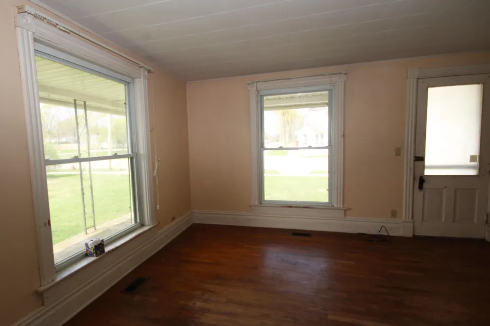 304 E Prairie Street Vicksburg, MI 49097