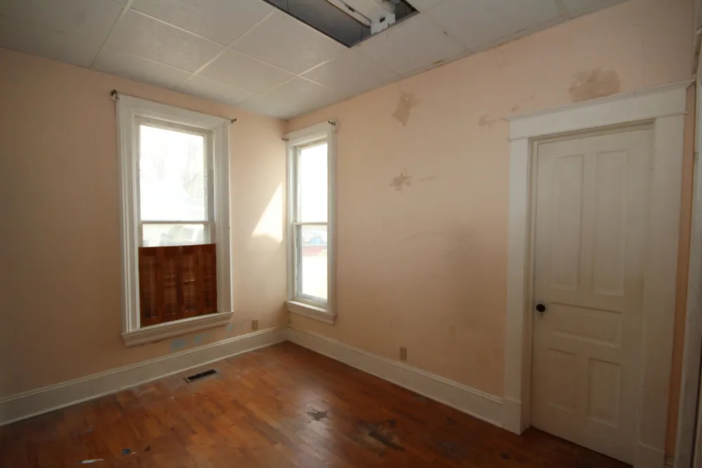 304 E Prairie Street Vicksburg, MI 49097