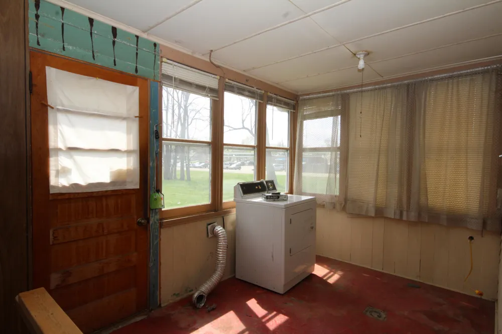 304 E Prairie Street Vicksburg, MI 49097