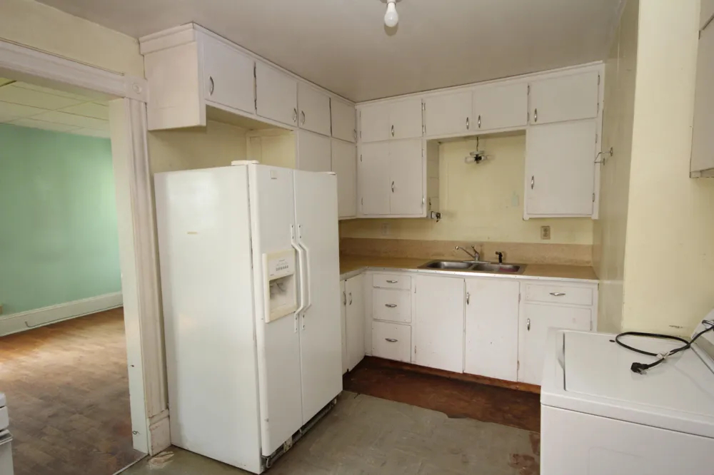 304 E Prairie Street Vicksburg, MI 49097
