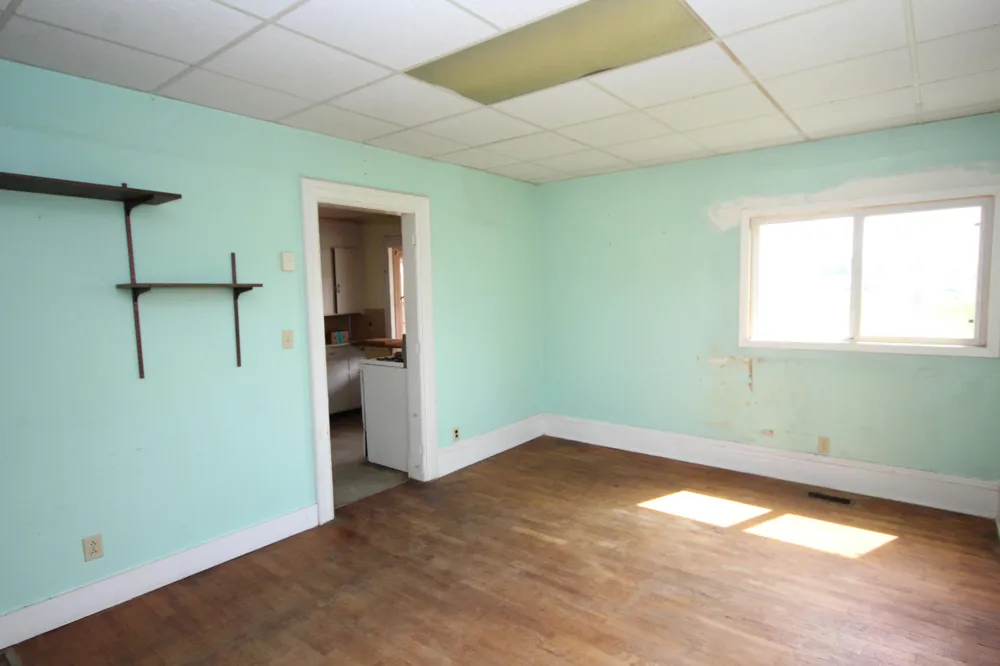304 E Prairie Street Vicksburg, MI 49097
