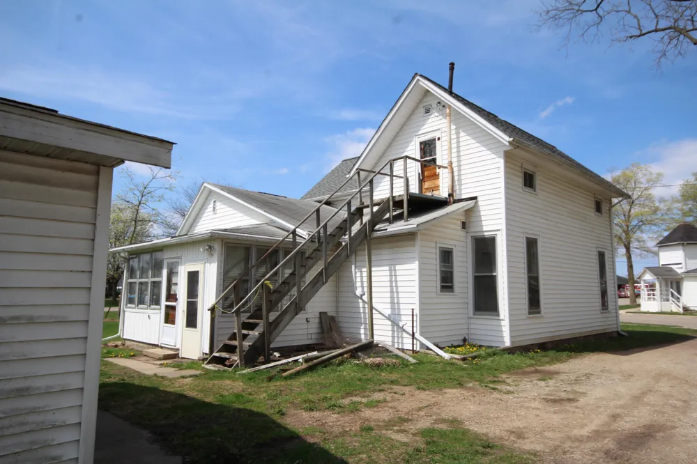 304 E Prairie Street Vicksburg, MI 49097